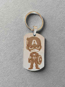 Porte-clés héros cosmique chibi dog tag acier inoxydable 316L gravure laser