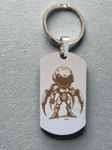 Porte-clés robot guerrier futuriste avec griffes en acier inoxydable 316L gravure laser